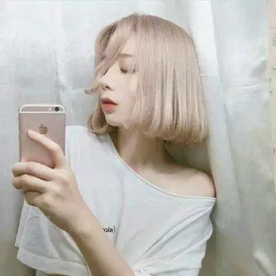 低沉的天空